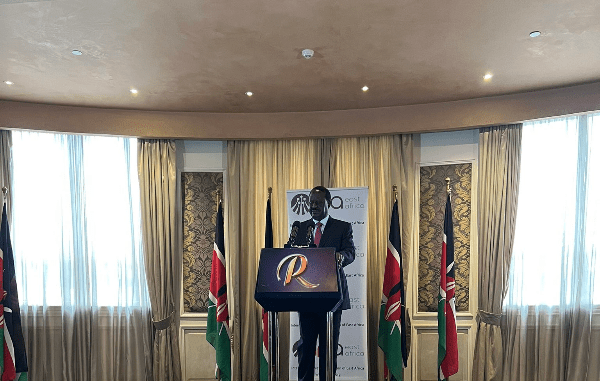 Raila Addressing the International Press on the Crisis facing kenya in Nairobi